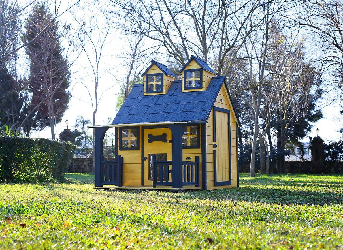 Ultra-Luxury Wooden dog hut (home) Gold Edition