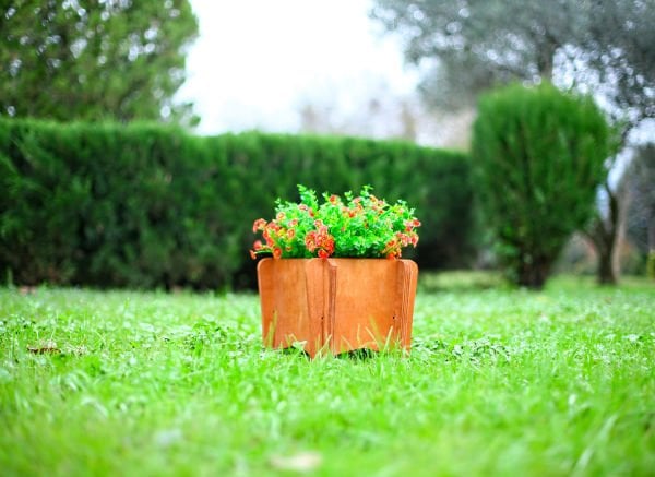 “MANDU” Ahşap Balkon Saksı (çiçeklik)