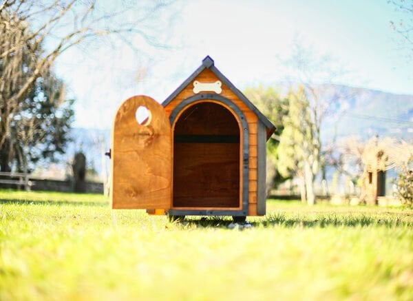 MANDU Ahşap Köpek Kulübesi