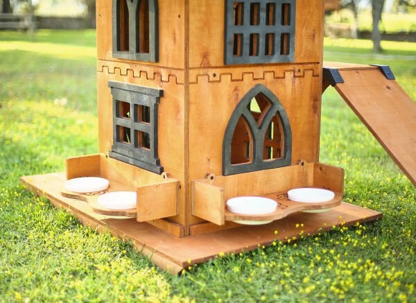 “MANDU” Ahşap 4 Katlı Teraslı Kedi Evi (Tırmalama + Mama Kaplı)