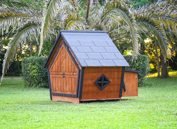 MANDU Ahşap Tavuk Kümesi (10 Tavuk)