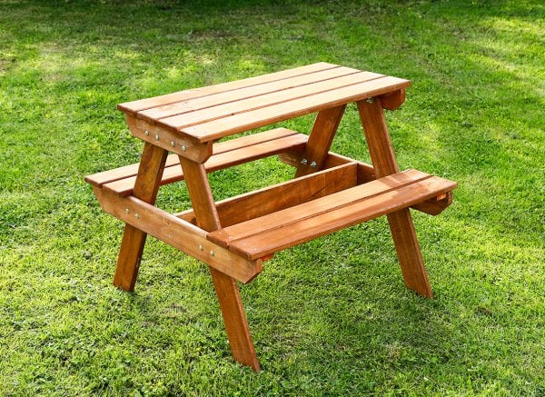 MANDU Ahşap Çocuk Piknik Masası (FINDIK RENGİ)